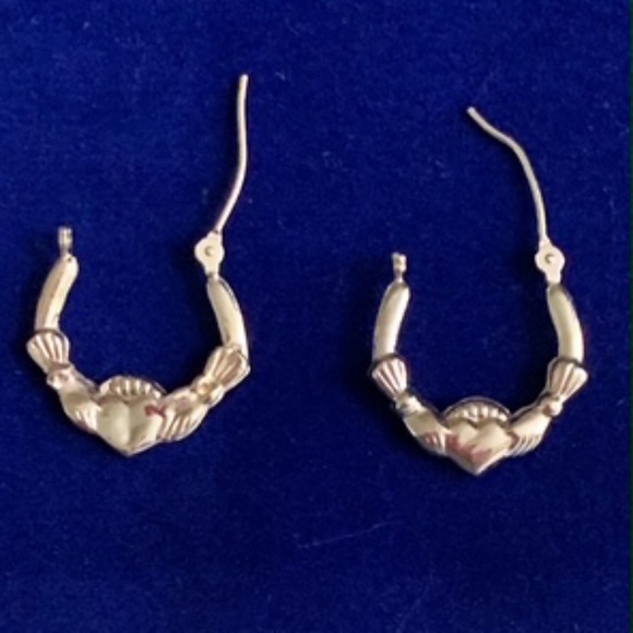 Dainty Claddagh Gold Hoop Earrings - Picture 3 of 9